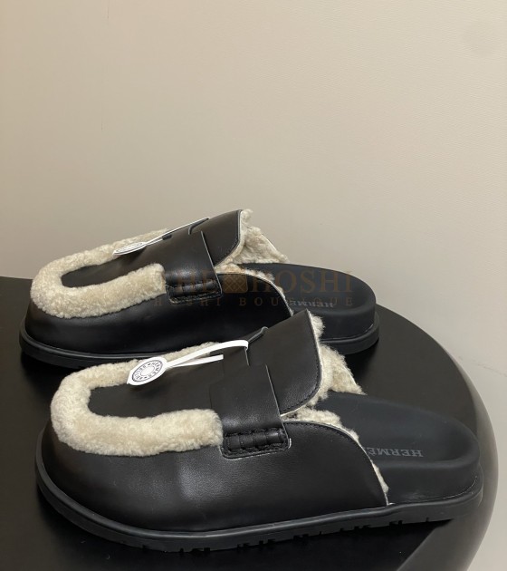 H**me5 Go Mule Slippers Sandals Calfskin Upper & Wool Insole Black