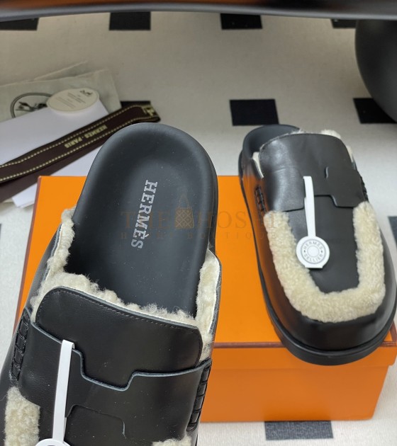 H**me5 Go Mule Slippers Sandals Calfskin Upper & Wool Insole Black