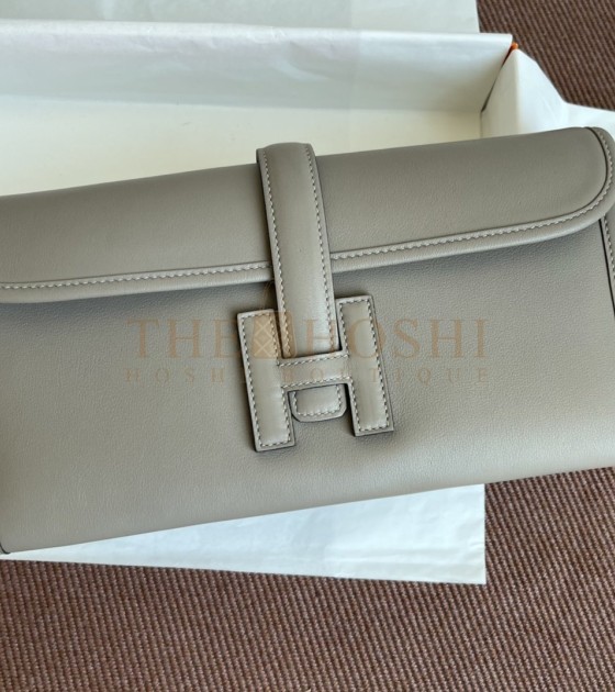 H**me5 Jige 29 Clutch Swift Calfskin with Waxed Thread Asphalt Grey Size 29*2.5*15CM