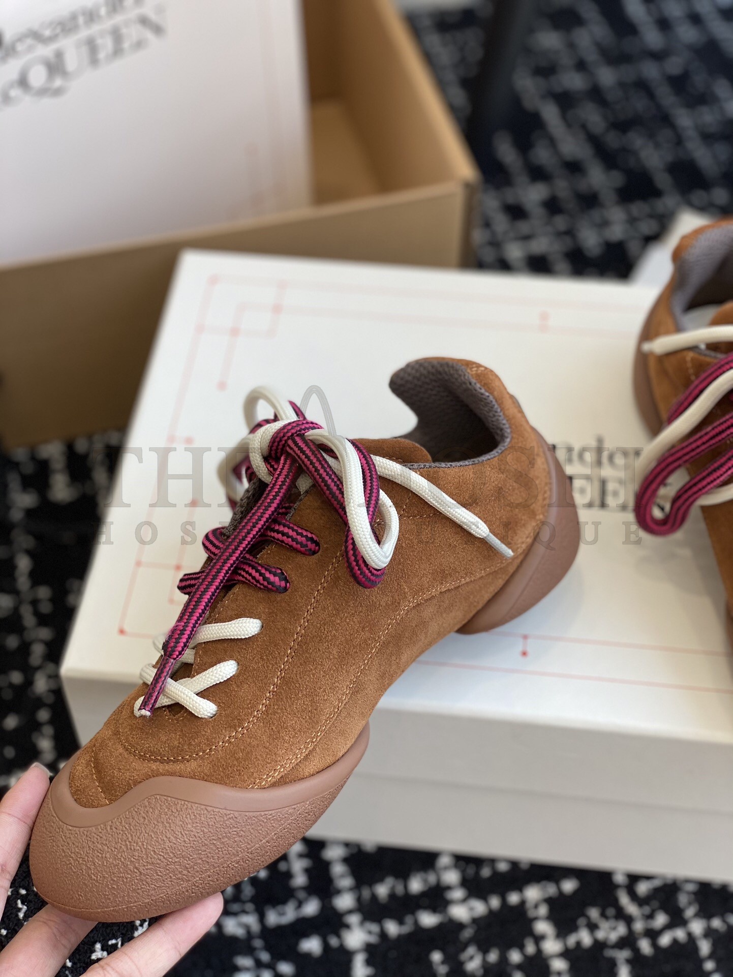 A1exa*der Mcqv*en Women