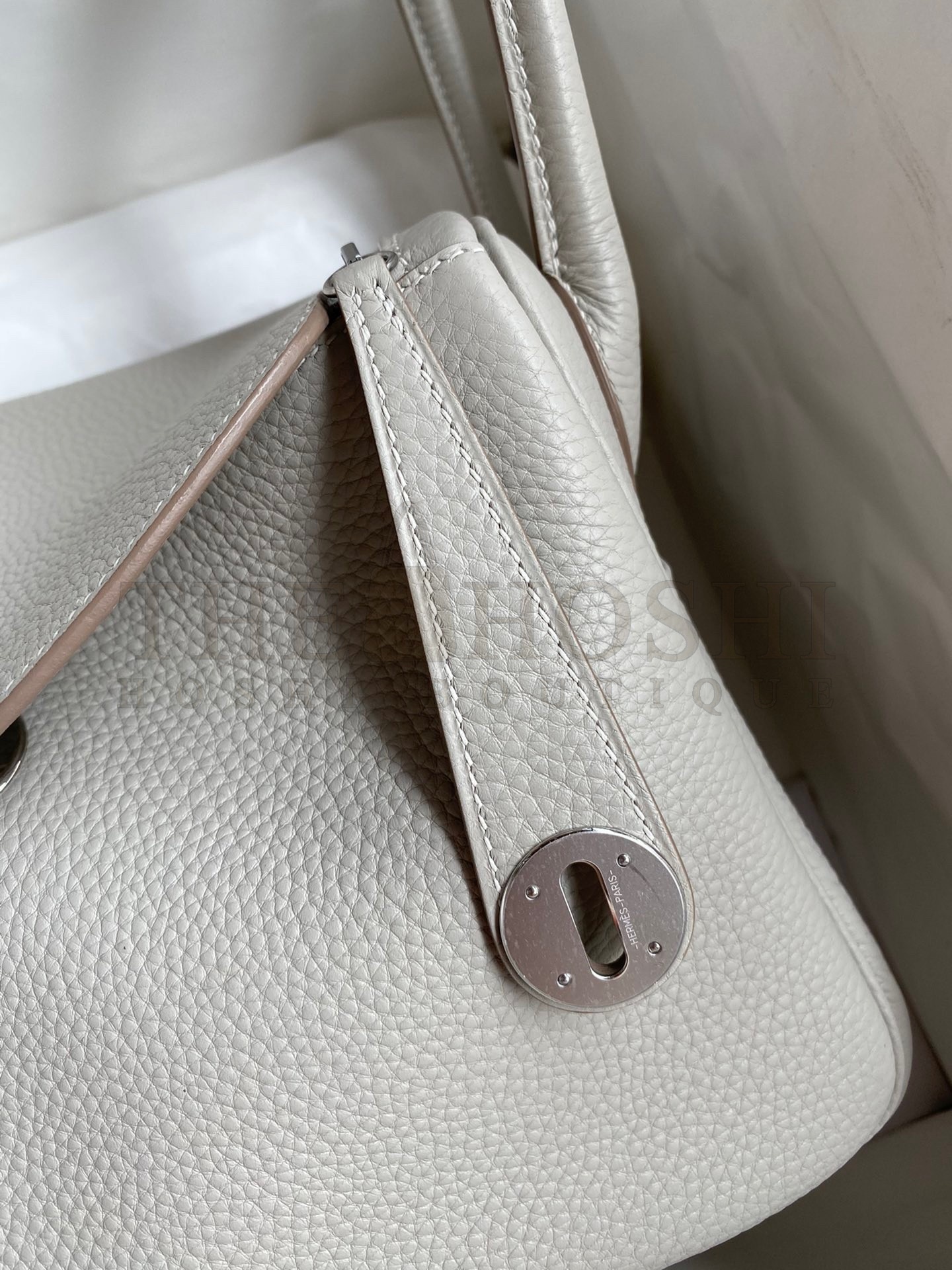 H**me5 Lindy 26 Handmade Bag In Pearl Grey Clemence Leather Master Quality