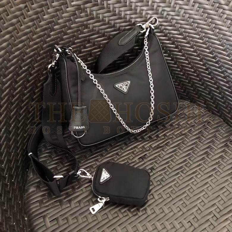 Pra*a Re-Edition 2005 Shoulder Bag In Black Nylon Master Quality