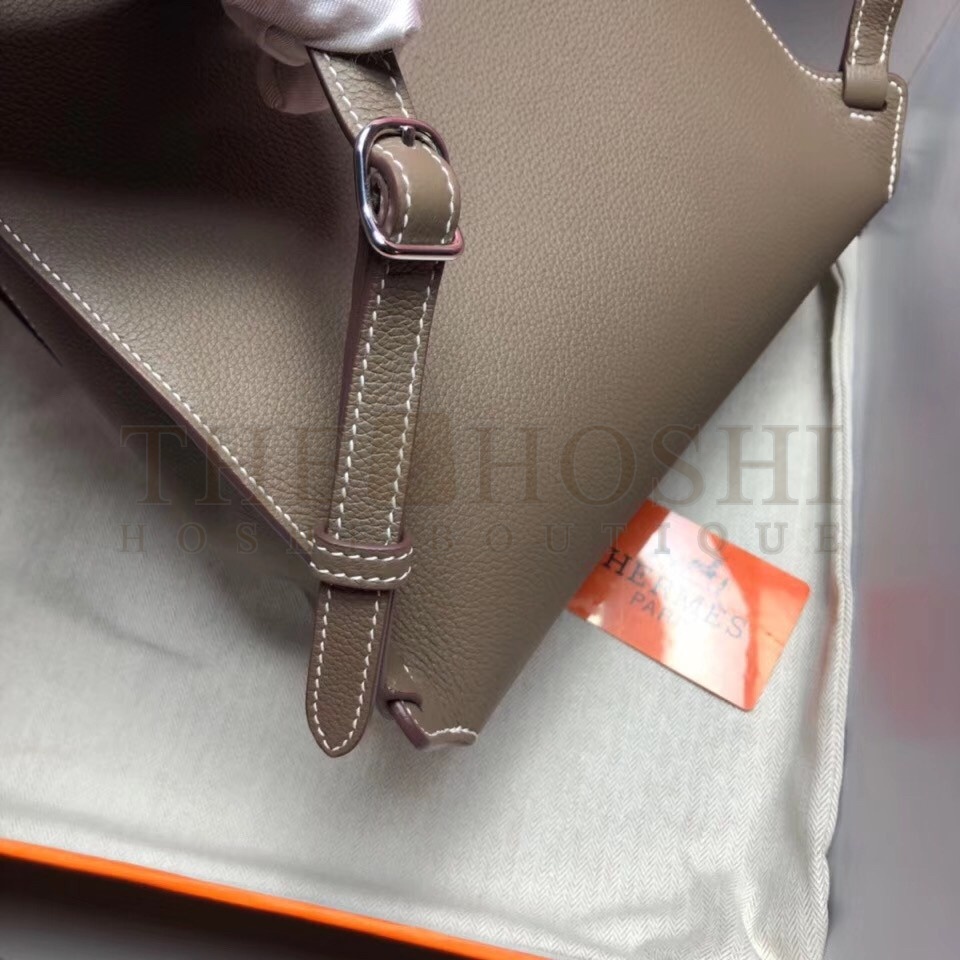 H**me5 GR24 Backpack In Taupe Everycolor Calfskin Master Quality