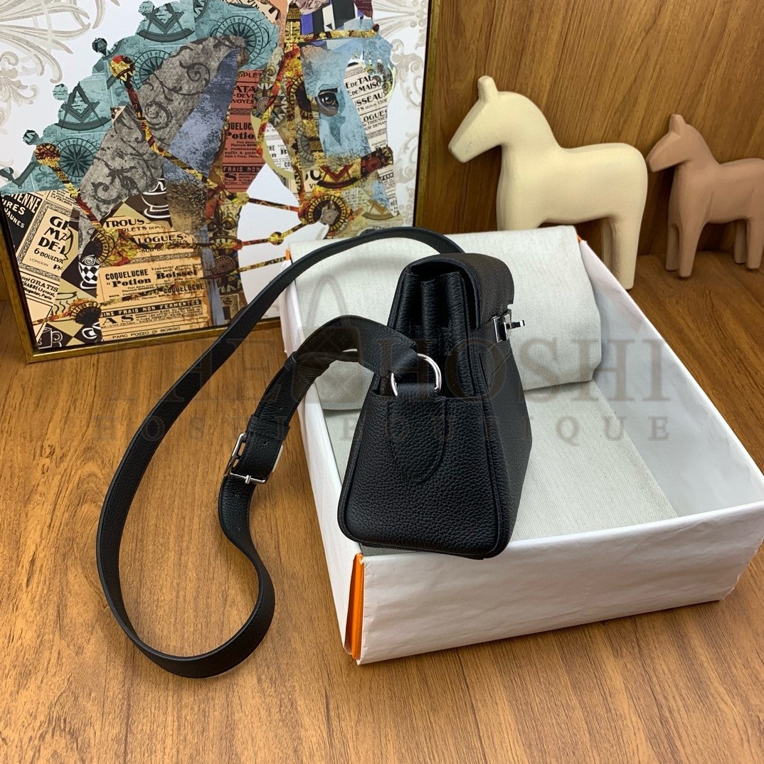 H**me5 Kelly Messenger Bag in Black Clemence Leather Master Quality