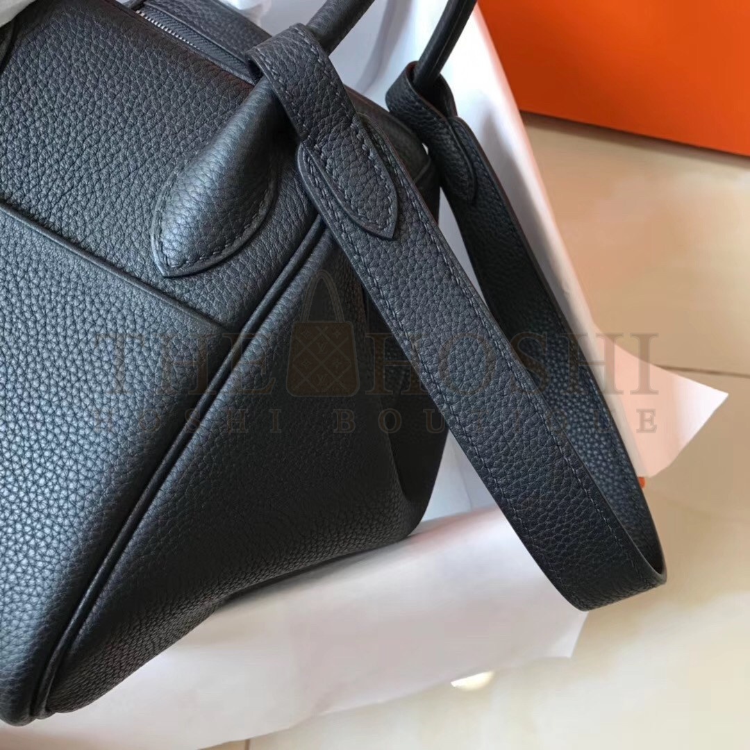 H**me5 Lindy 26cm Bag In Black Clemence With PHW Master Quality