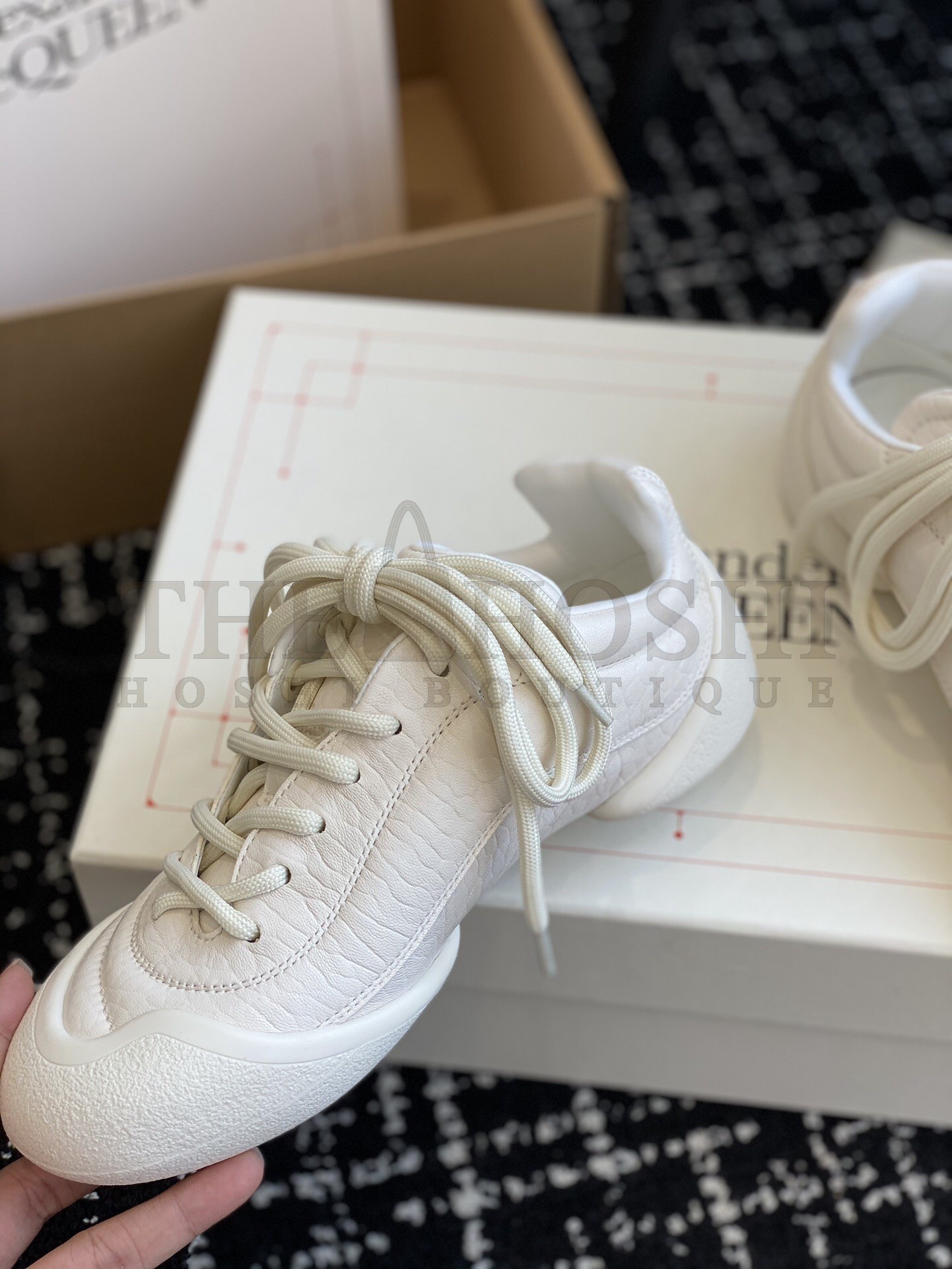 A1exa*der Mcqv*en Women