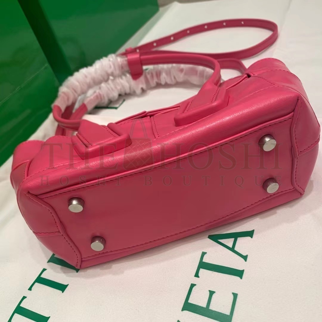 B0tt*ga Ven*ta Mini Arco Bag In Pink Intrecciato Leather Master Quality