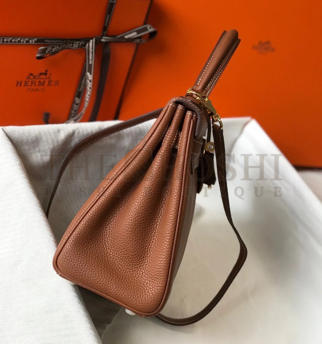 H**me5 Kelly 28cm Retourne Bag in Gold Clemence Leather GHW Master Quality