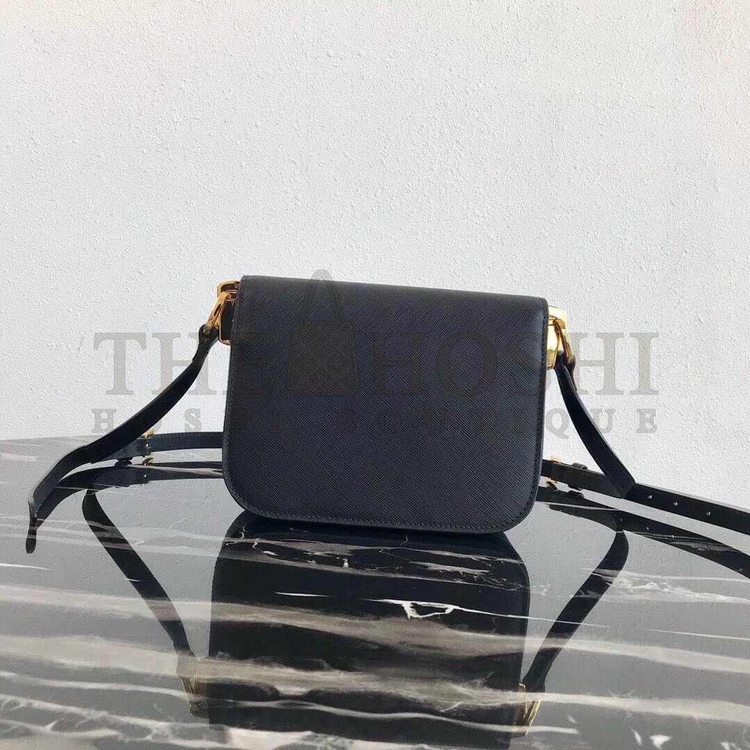 Pra*a Embleme Shoulder Bag In Black Saffiano Leather Master Quality