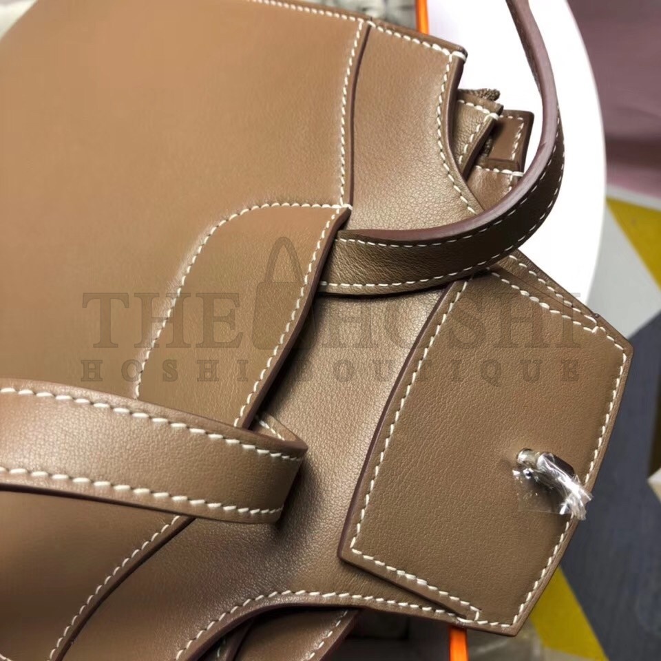 H**me5 GR24 Backpack In Taupe Swift Calfskin Master Quality