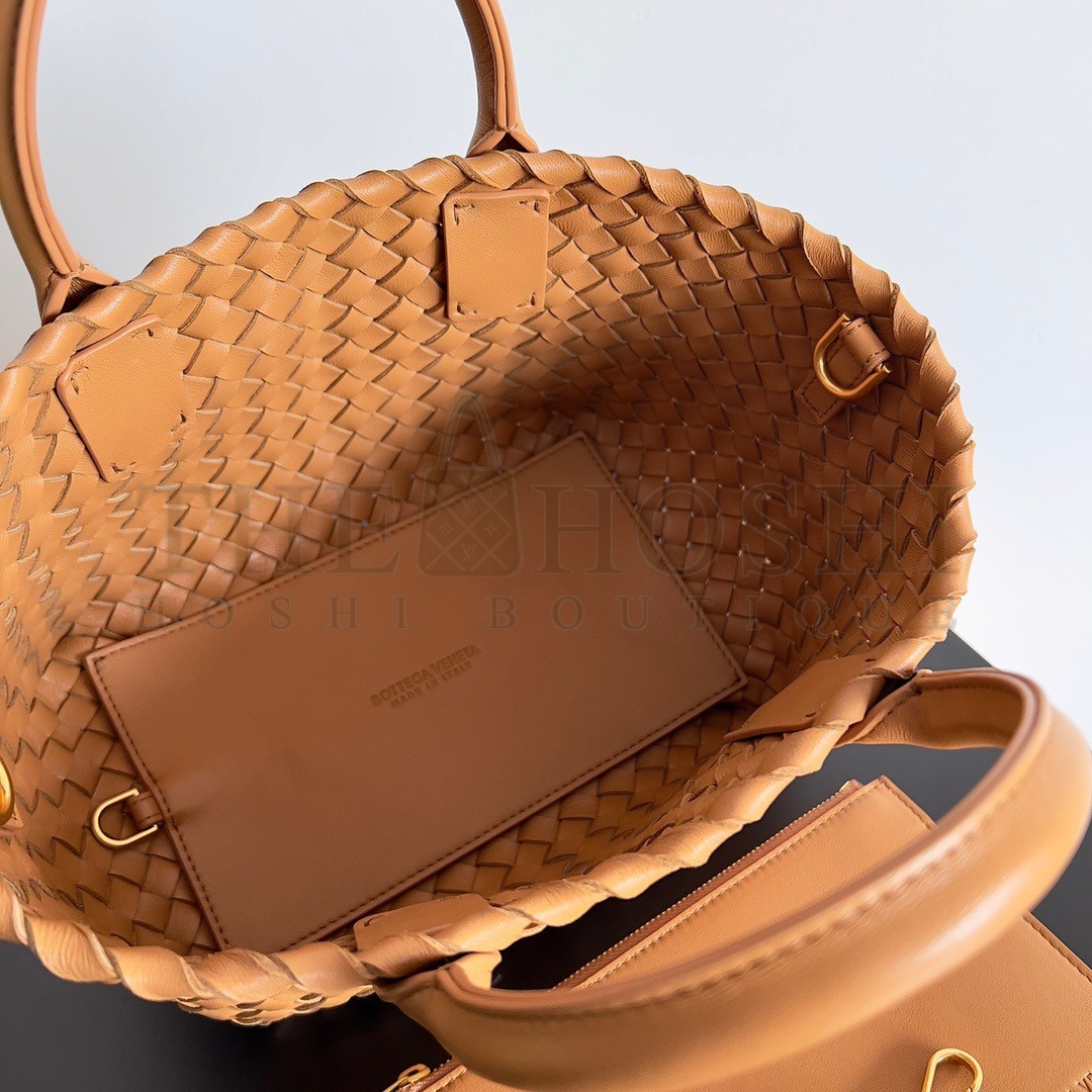 B0tt*ga Ven*ta Cabat Mini Bag In Caramel Intrecciato Lambskin Master Quality