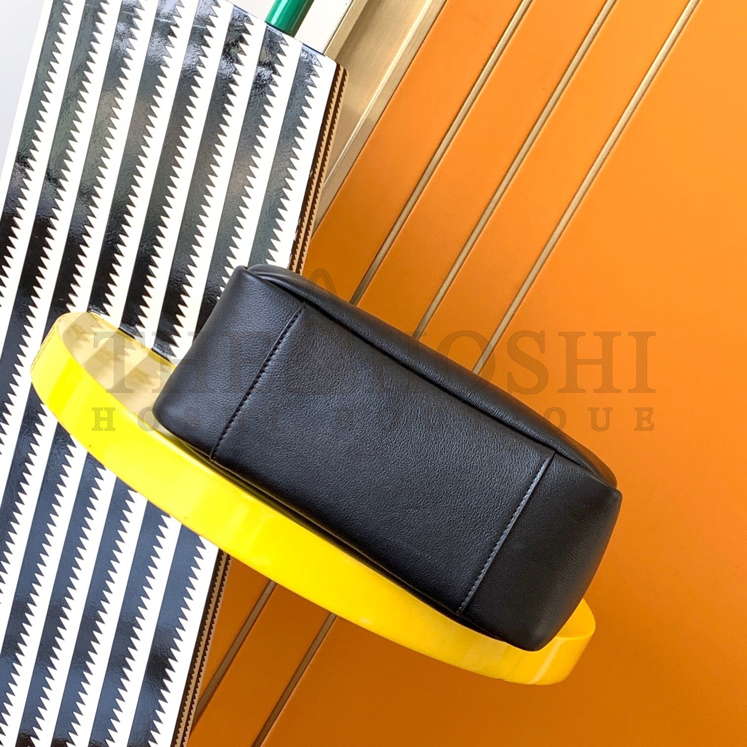 Sa1nt Lau*nt Le 5 A 7 Soft Small Shoulder Bag in Black Leather Master Quality