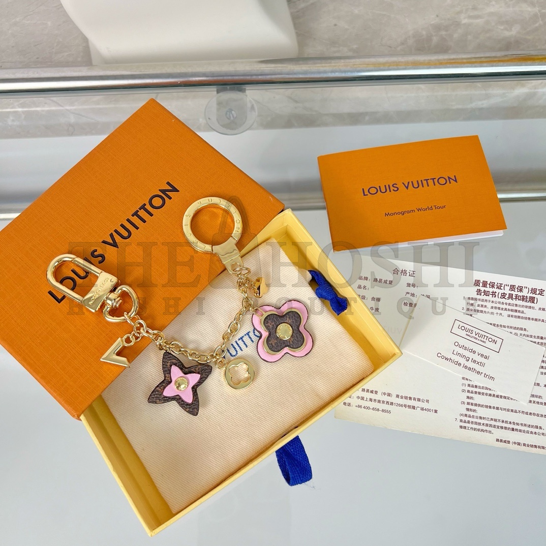 L0vis Vvtt0n LV Spring Street Chain Keychain Gold Monogram Charm Master Quality