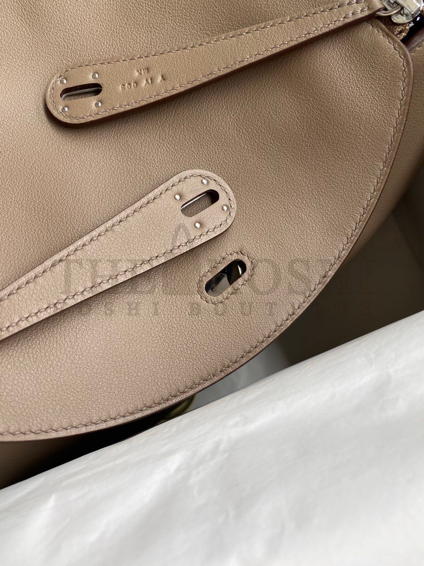 H**me5 Lindy 30 Handmade Bag In Taupe Swift Calfskin Master Quality