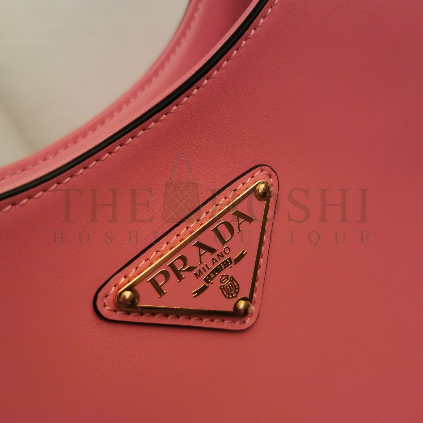 Pra*a Shoulder Bag in Pink Leather Master Quality