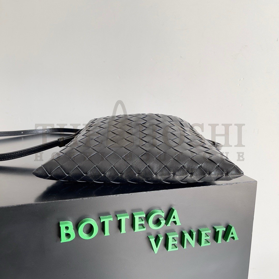 B0tt*ga Ven*ta Mini Hop Bag in Black Intrecciato Calfskin Master Quality
