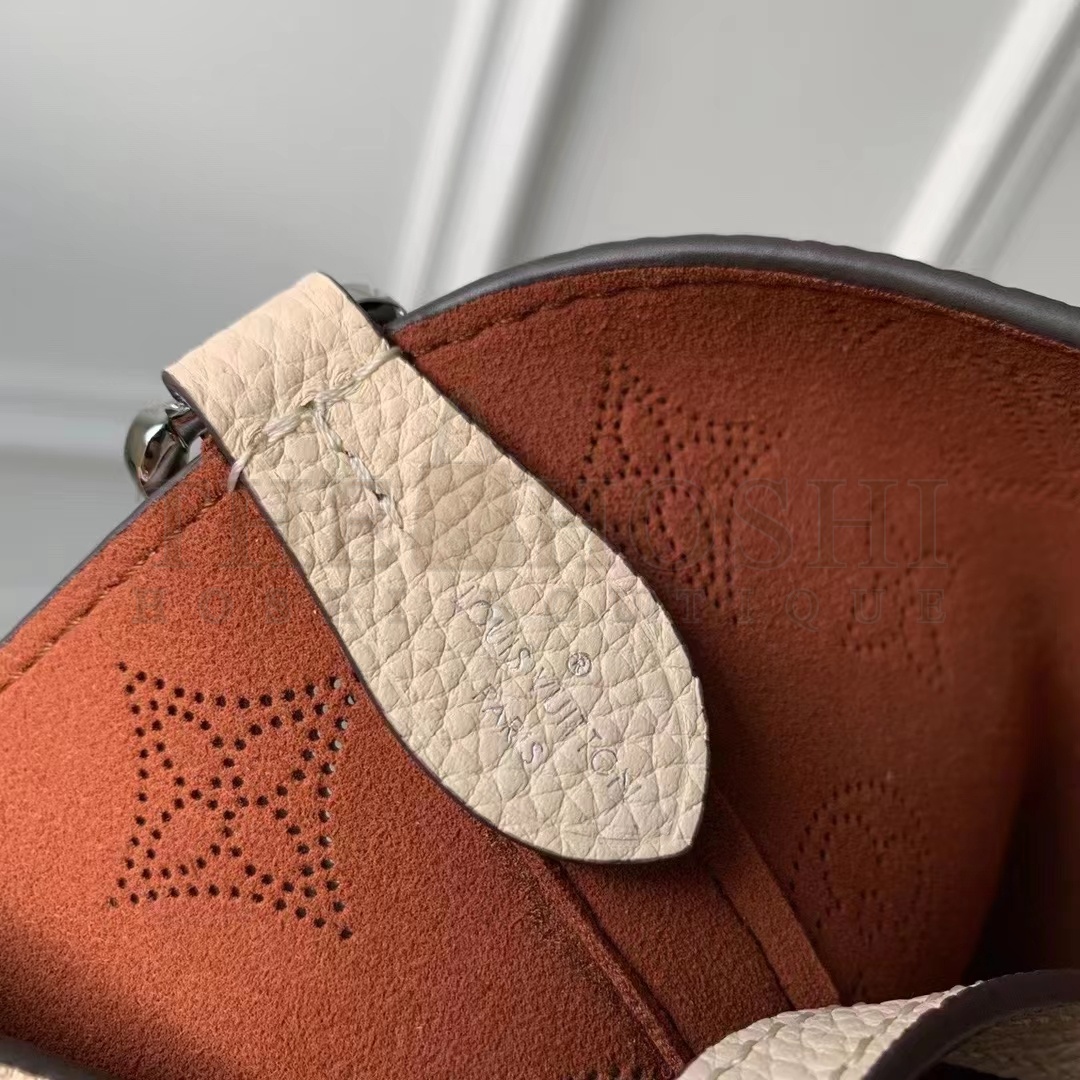 L0vis Vvtt0n LV Women Blossom MM Tote Bag Beige Mahina Perforated Calfskin Leather Master Quality