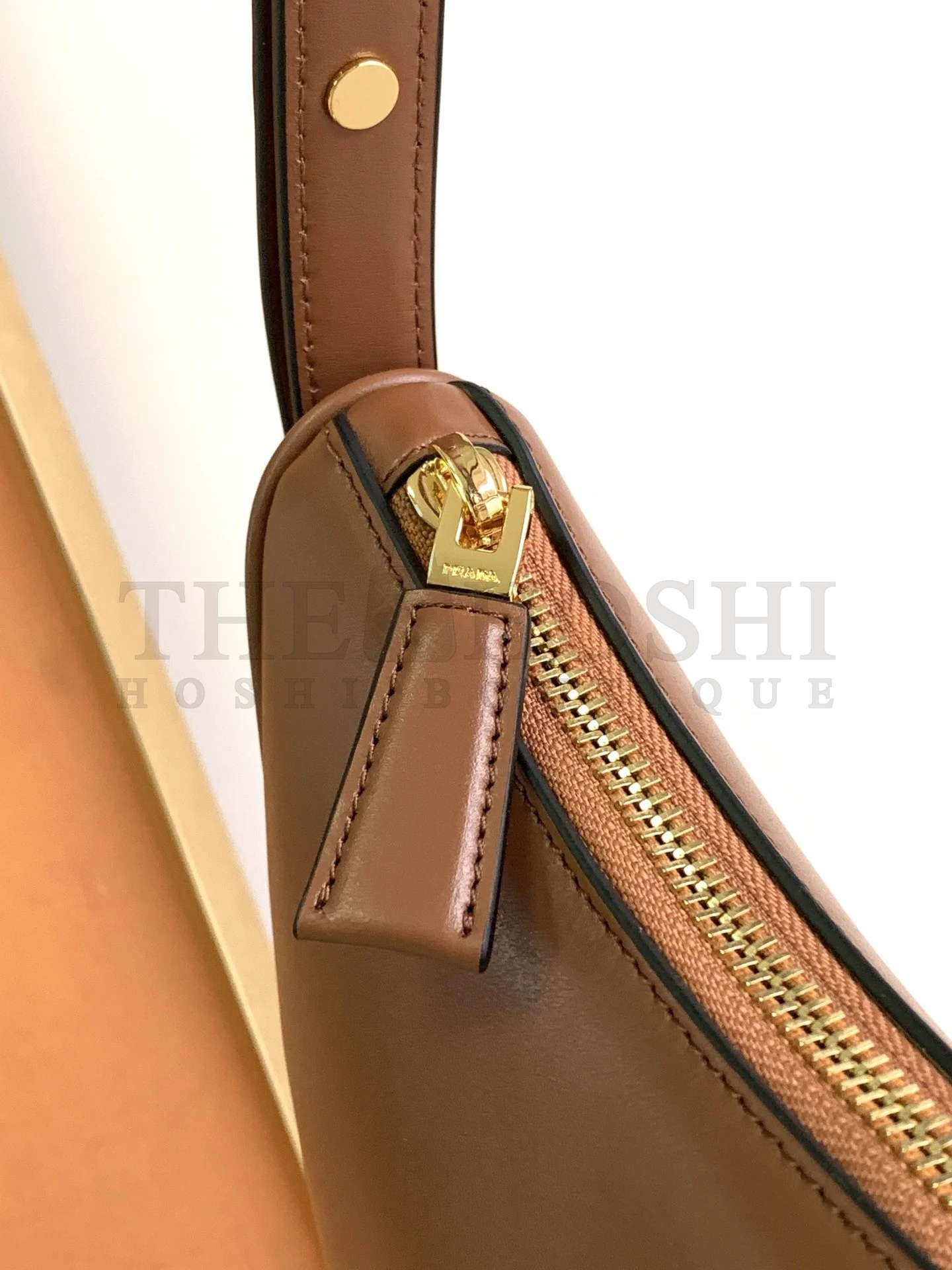 Pra*a Arque Shoulder Bag in Brown Leather Master Quality