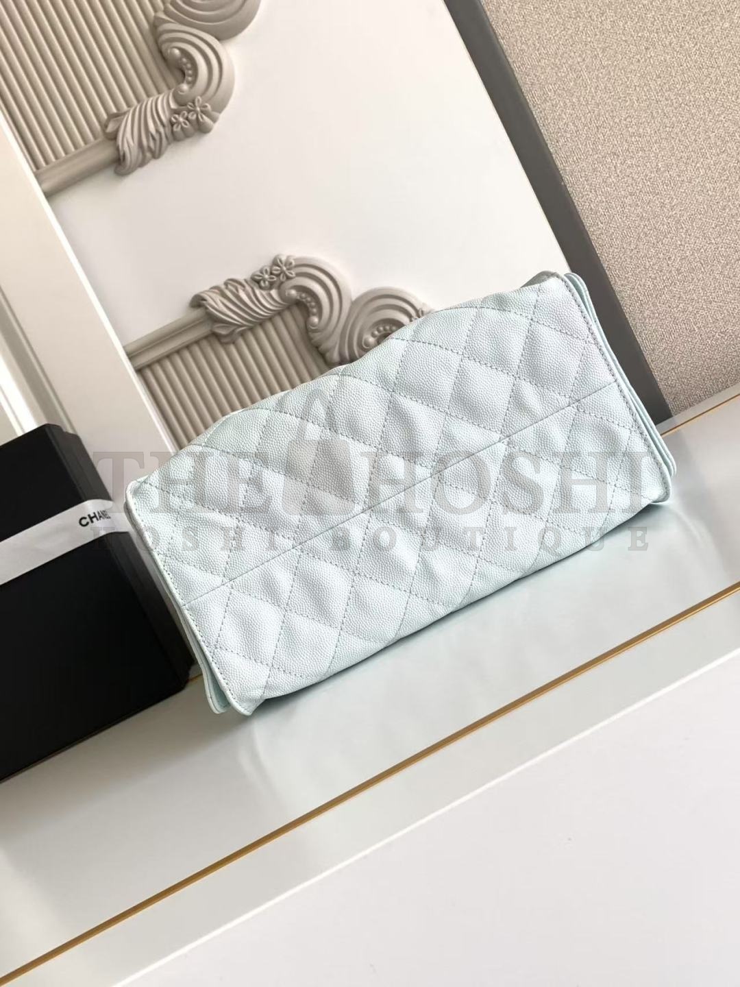 Ch**el 25C AS5293 Hobo Drawstring Bag Blue Caviar Leather with Gold Chain 30x26x14cm Master Quality