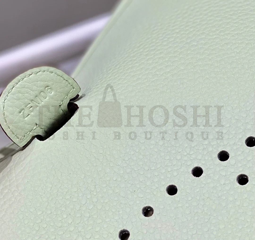 H**me5 Evelyne III 29 Bag in Vert Fizz Clemence Leather Master Quality