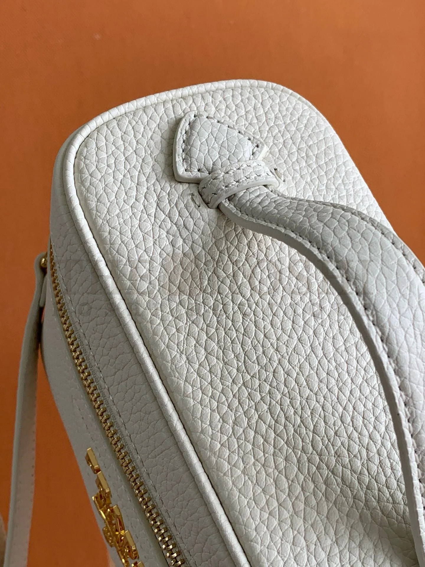Pra*a Mini Vanity Bag in White Grained Leather Master Quality