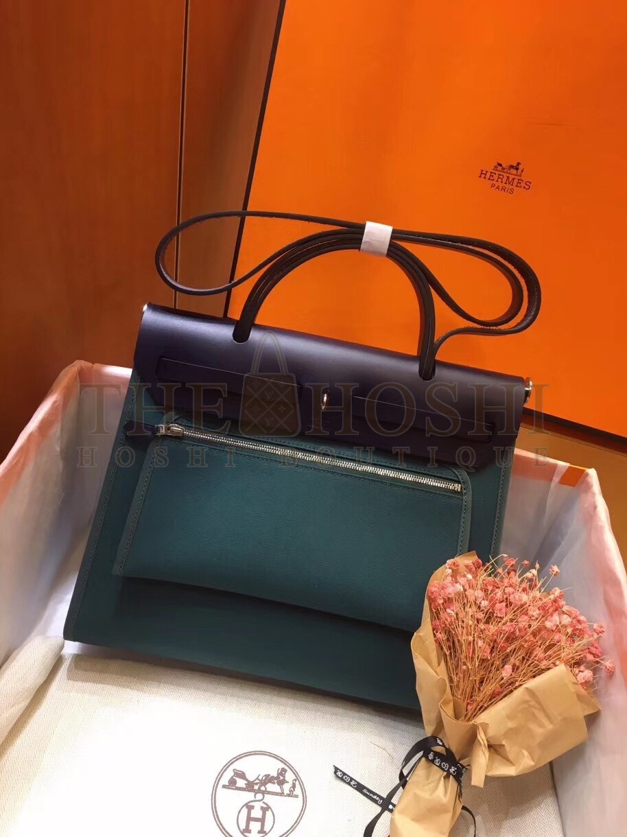 H**me5 Herbag Zip 31cm Bag In Navy And Green Master Quality