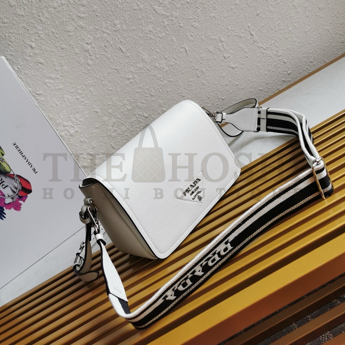 Pra*a Flap Shoulder Bag in White Grained Leather Master Quality