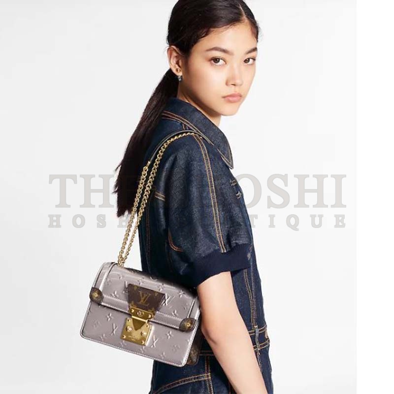 L0vis Vvtt0n LV Women LV Wynwood Chain Bag Taupe Monogram Canvas Vernis Leather Master Quality