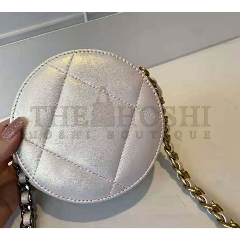 Ch**el Women Ch**el 19 Clutch with Chain Lambskin Gold Silver-Tone Ruthenium White Master Quality