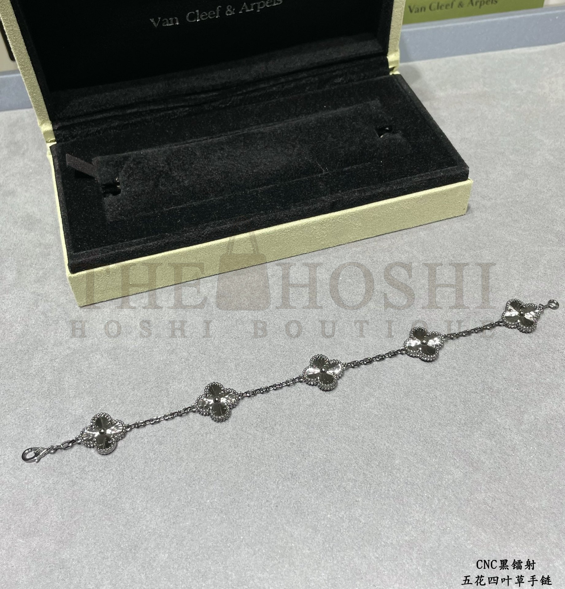 V*n Cl**f black stone bracelet jewelry Master Quality