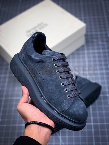 A1exa*der Mcqv*en Sole Sneakers Navy Blue/Navy Blue Master Quality