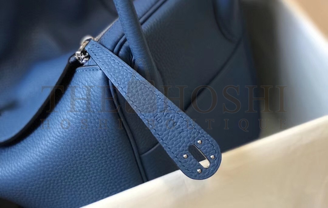 H**me5 Lindy 26cm Bag In Blue Agate Clemence With PHW Master Quality