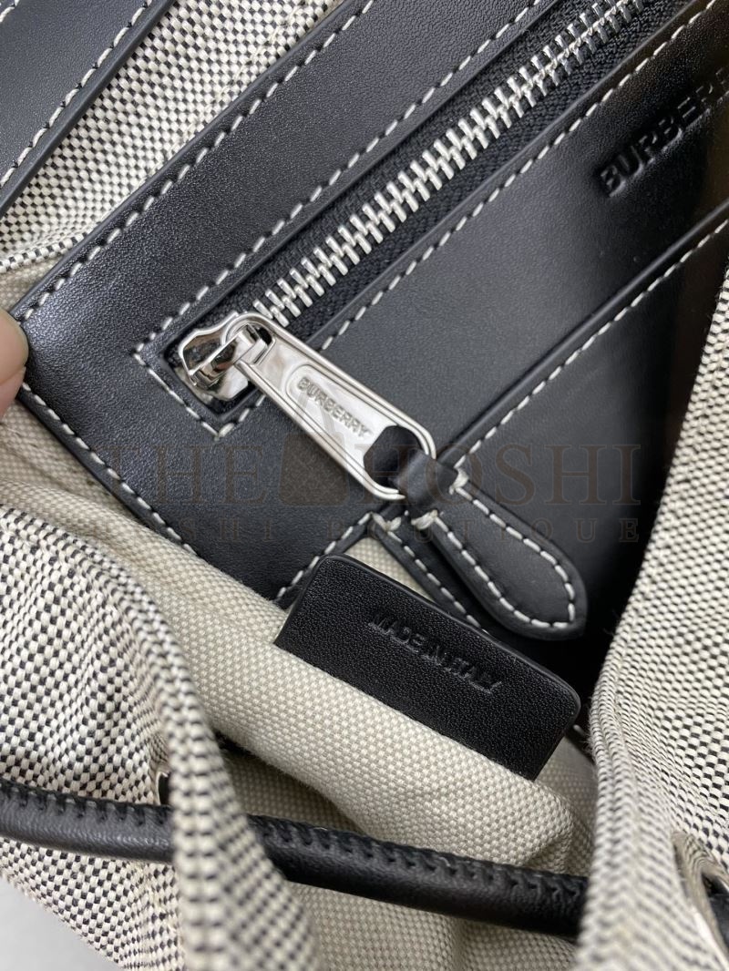 Bv*b*rry Backpacks Master Quality