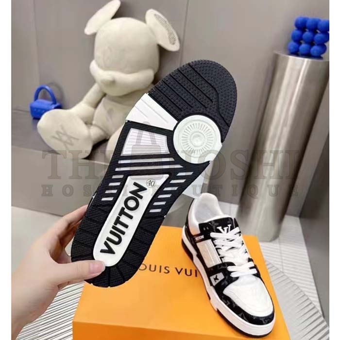 L0vis Vvtt0n Unisex LV Trainer Sneaker Black Monogram Calf Master Quality