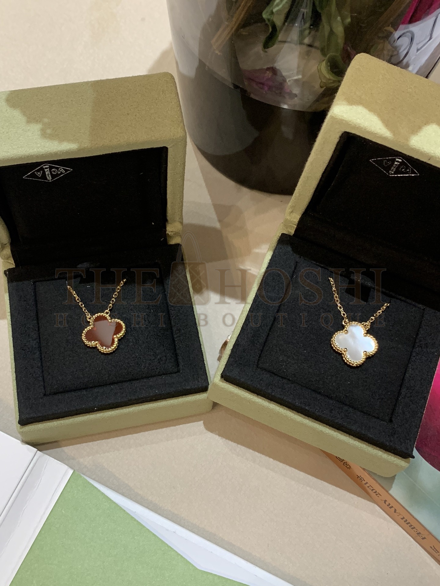 V*n Cl**f Necklace Dupe, Clover Necklace, Vintage Alhambra pendant Master Quality