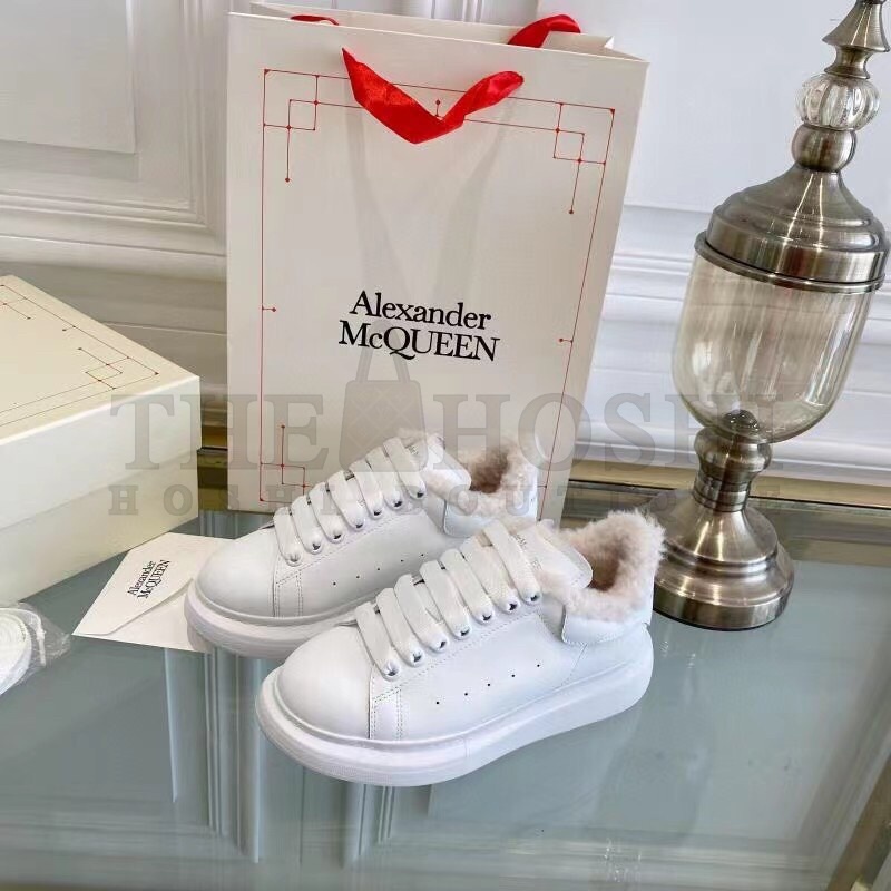 A1exa*der Mcqv*en Women