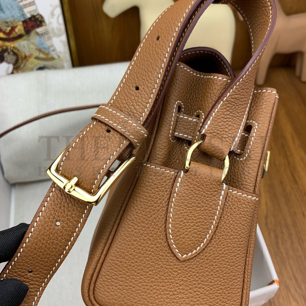 H**me5 Kelly Messenger Bag in Gold Clemence Leather Master Quality