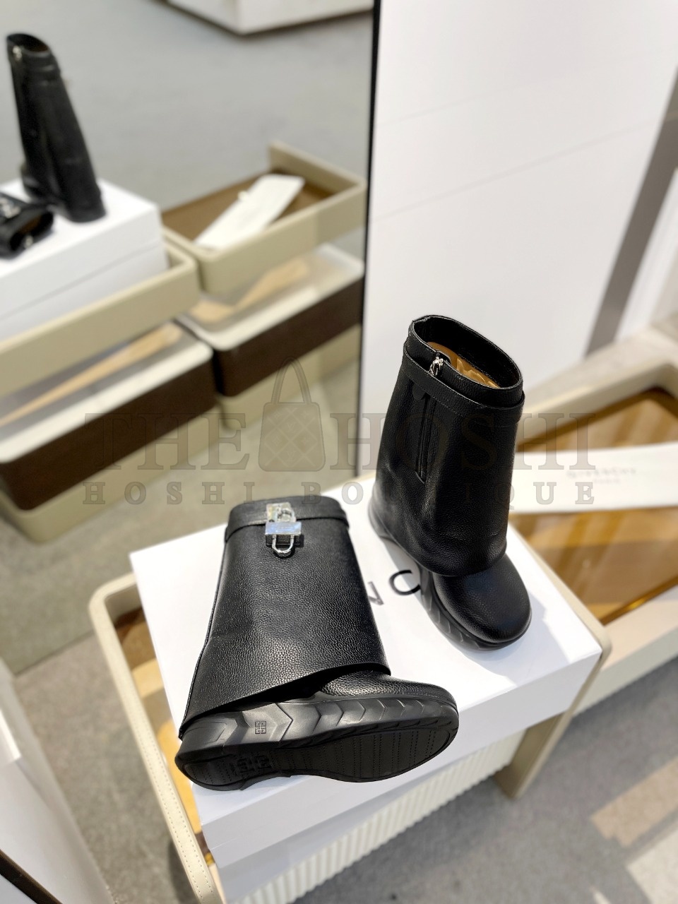 GIVENCHY/Givenchy Shark Lock Motorcycle Boots Master Quality