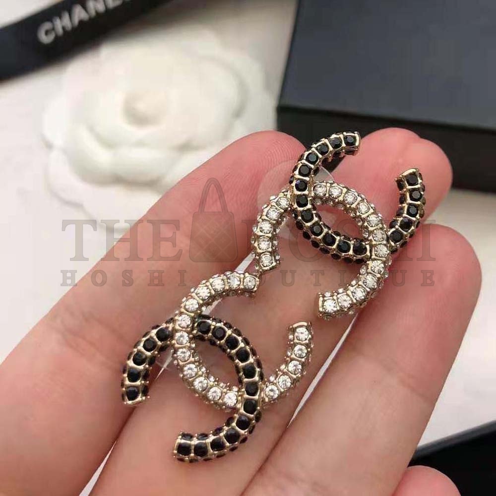 Ch**el Women Stud Earrings in Metal and Strass Master Quality