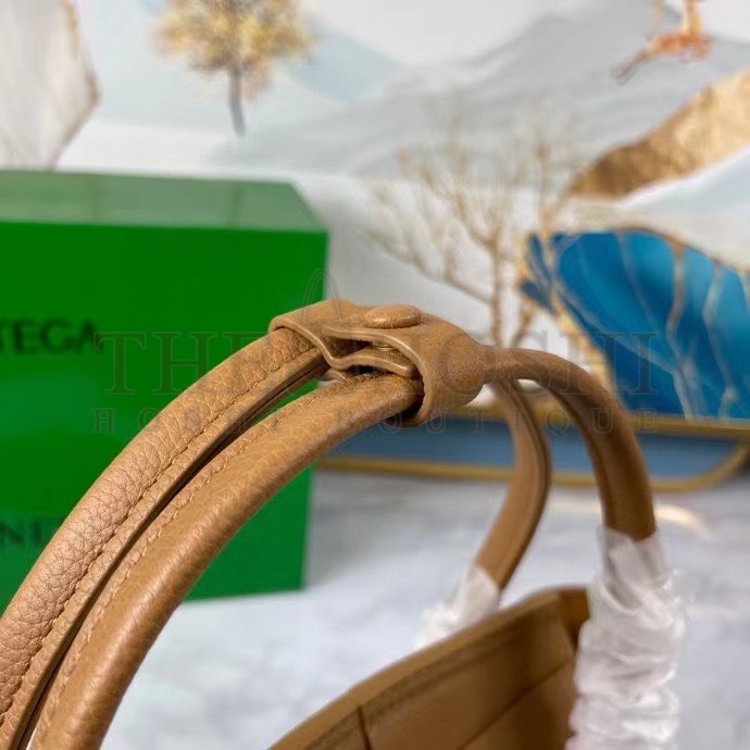 B0tt*ga Ven*ta Arco Mini Bag In Caramel Grained Leather Master Quality