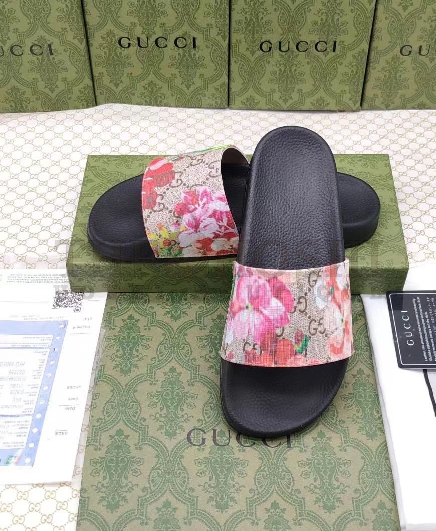 Gvc*1 BLOSSOM FLIP FLOPS sandals Master Quality