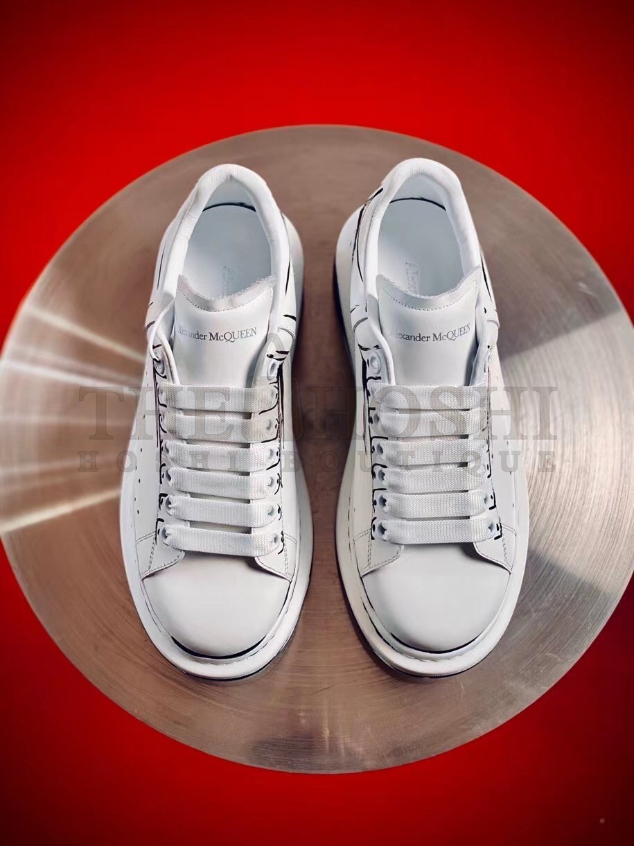 A1exa*der Mcqv*en Men