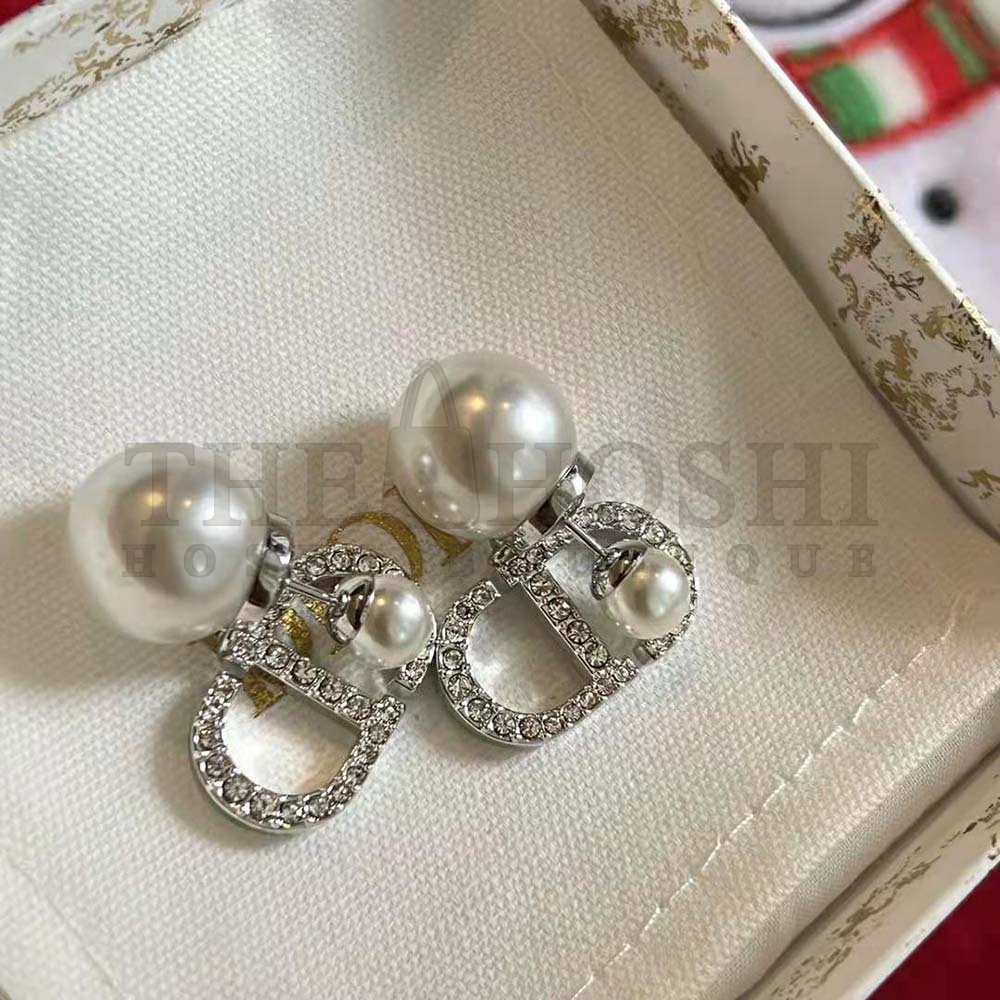 D10r Women Tribales Earrings Silver-Finish Metal with White Resin Pearls and Silver-Tone Crystals Master Quality