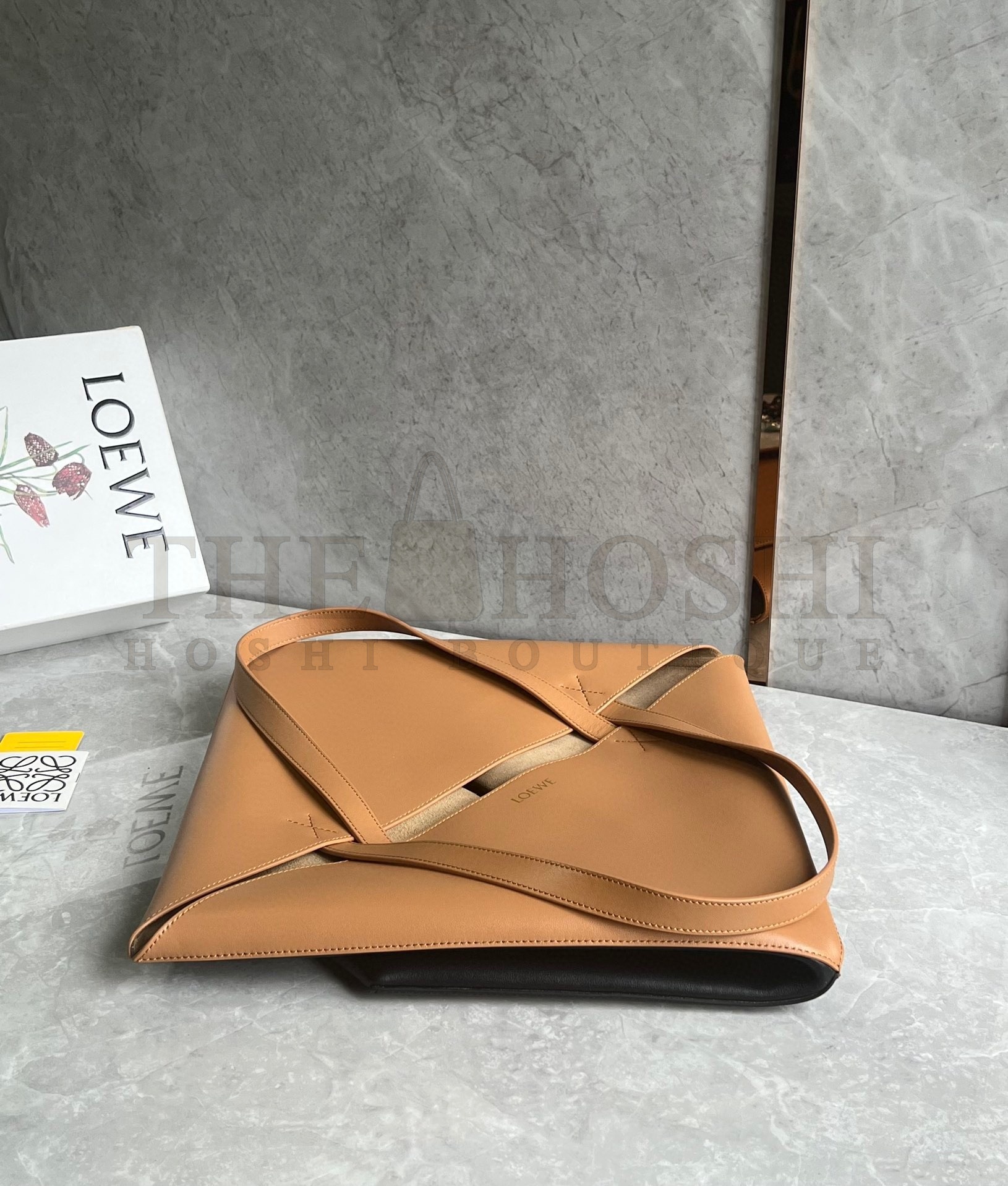 L0ew* Large Puzzle Fold Tote Bag in Tan and Black Calfskin Master Quality