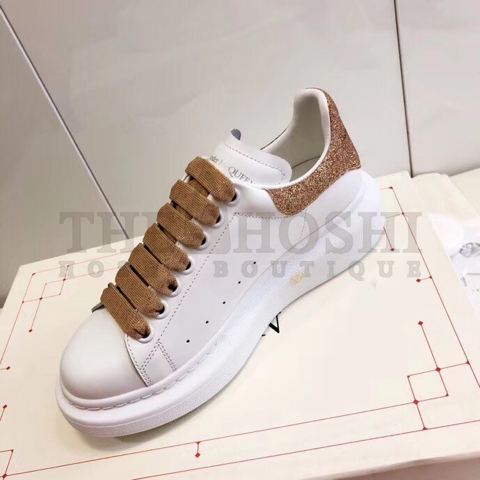 A1exa*der Mcqv*en Women