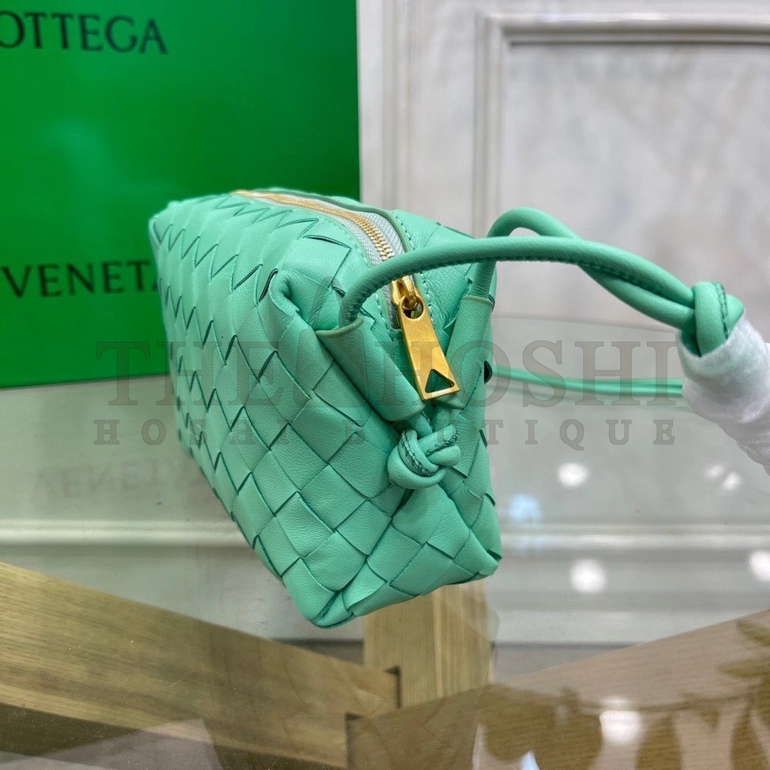 B0tt*ga Ven*ta Mini Loop Bag In Fountain Intrecciato Lambskin Master Quality