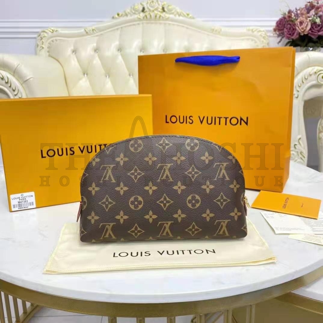 L0vis Vvtt0n LV Women Cosmetic Pouch GM Coated Canvas Cowhide Leather Master Quality