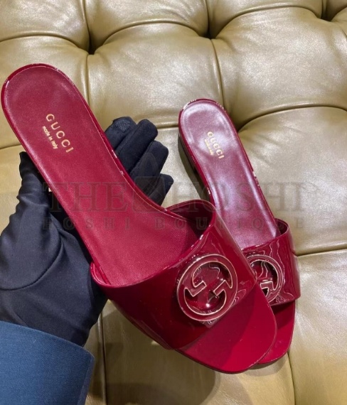 Gvc*1 RED SLIDE SANDALS WITH GOLD LOGO SHOES Master Quality