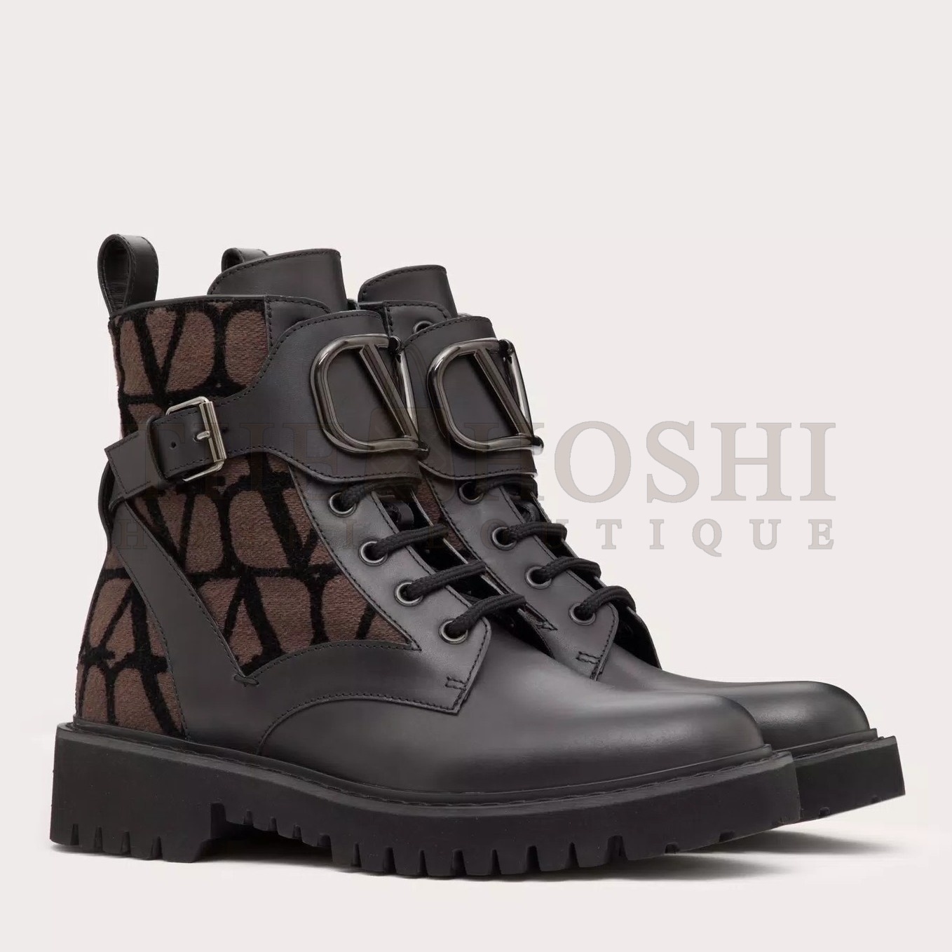 Va1e*ntin0 Vlogo Signature Combat Boots in Noir Toile Iconographe Master Quality