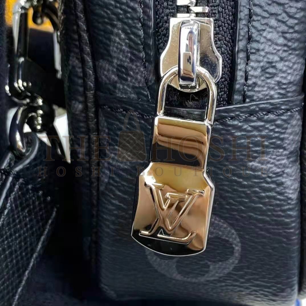 L0vis Vvtt0n LV Men Outdoor Pouch Taigarama Noir Black Coated Canvas Cowhide Leather Master Quality